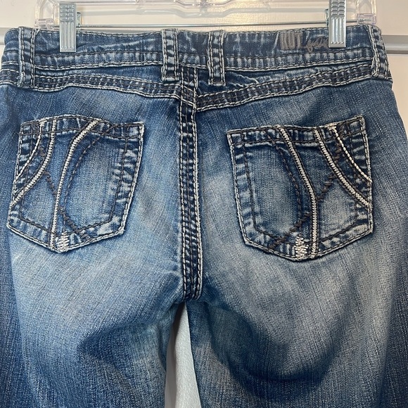 Kut from the Kloth Women's Flare Blue Jeans size 4. - Picture 7 of 12